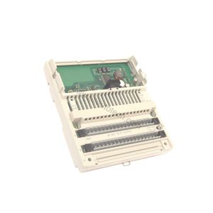 Figure 2: Technical layout and connection details for the Schneider 170ADO54000 industrial automation component.